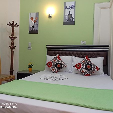 Golden Star Hostel Каир Экстерьер фото